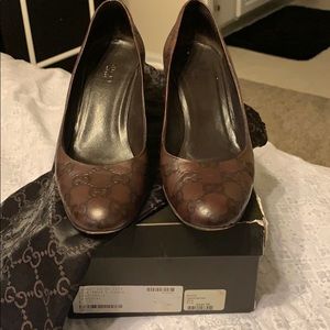 Authentic Gucci pumps